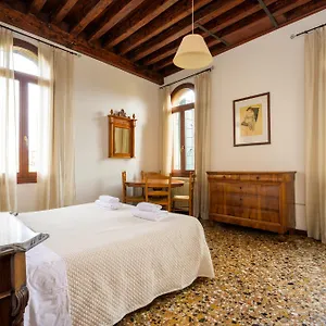 San Trovaso Venezia