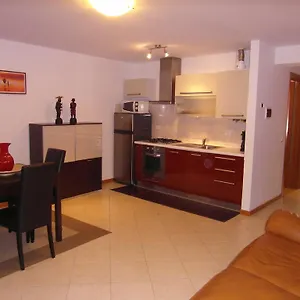 Ali Apartamento