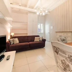 Biennale Apartamento